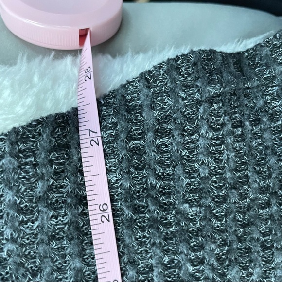 Decree Heather Gray Mock Turtleneck Cold Shoulder Knit Sweater - Picture 14 of 14